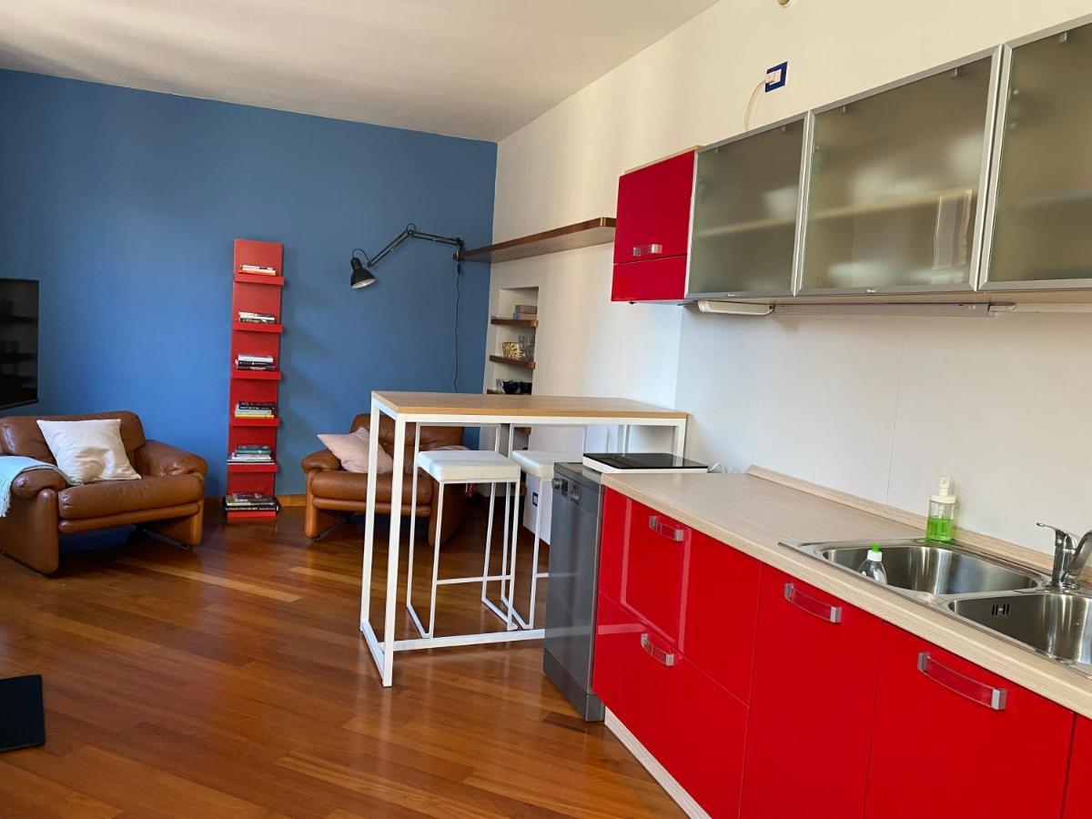 La Porta Azzurra - Casa Vacanze Комо Екстериор снимка